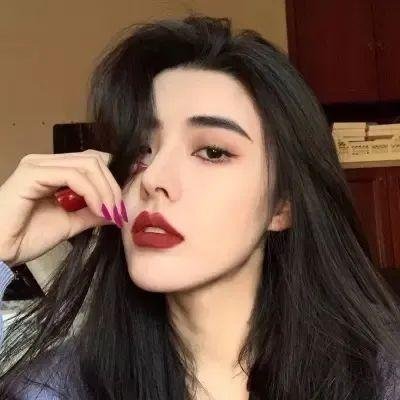 送外卖被逼婚,捡个女神当老婆